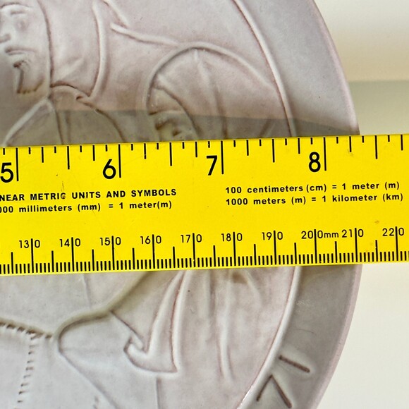 Vintage Frankoma Christmas White Wall Hanging Plate, No Room in the Inn 1971 - Picture 5 of 5